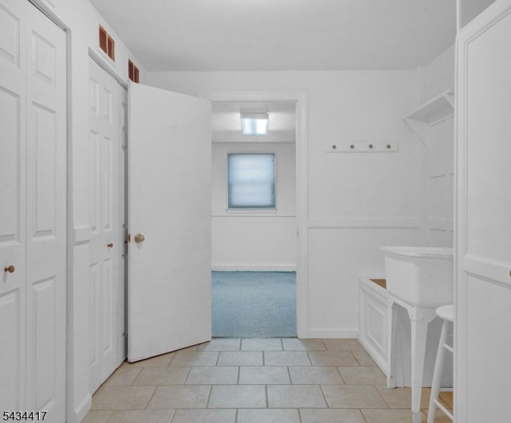 27 Shady Ter Property Photo 25
