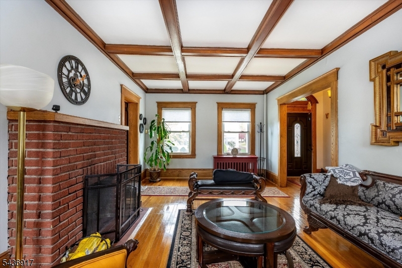 200 Washington Ave Property Photo 5