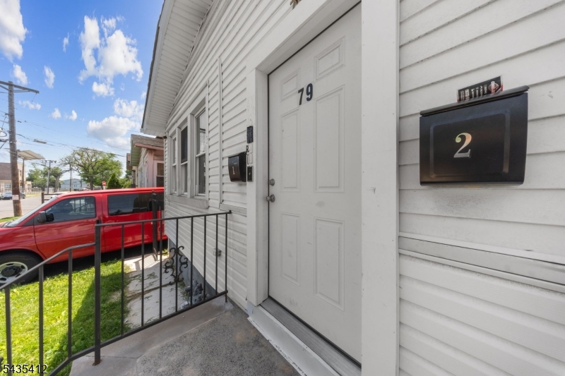 79 Delmar Pl Property Photo 2