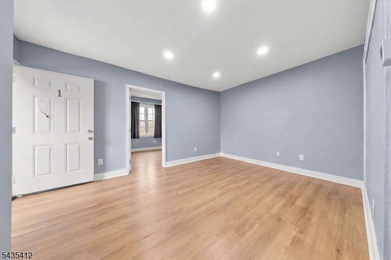 79 Delmar Pl Property Photo 3