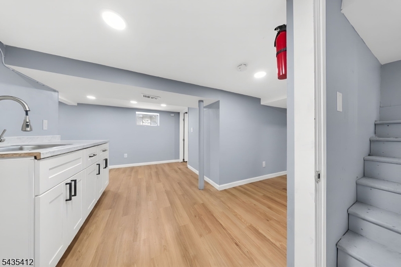 79 Delmar Pl Property Photo 29