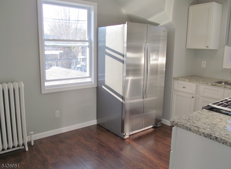 281 S Washington Ave 2 Property Photo 2
