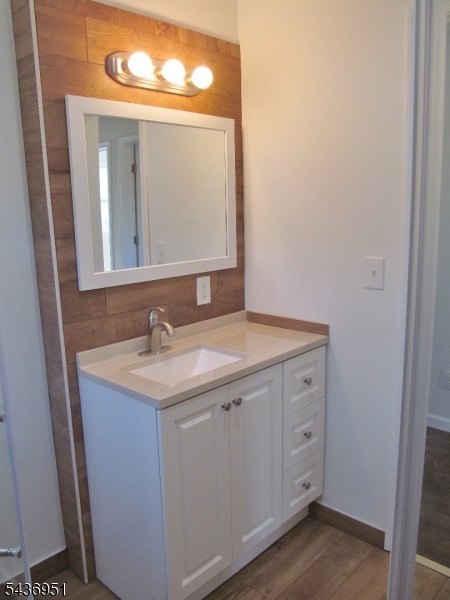 281 S Washington Ave 2 Property Photo 9