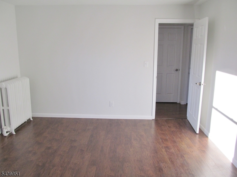 281 S Washington Ave 2 Property Photo 12