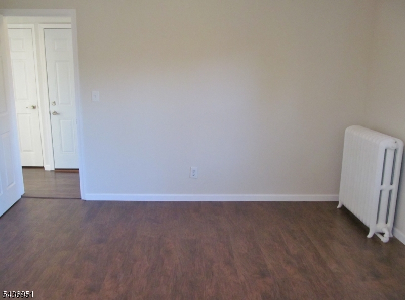 281 S Washington Ave 2 Property Photo 13