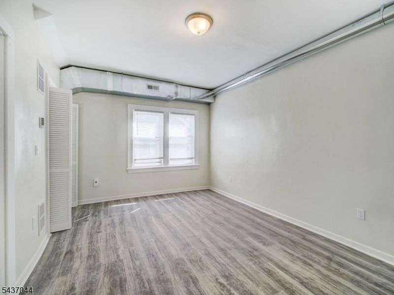 57 Poe Ave 3 Property Photo 3
