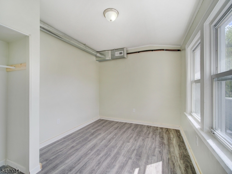 57 Poe Ave 3 Property Photo 7