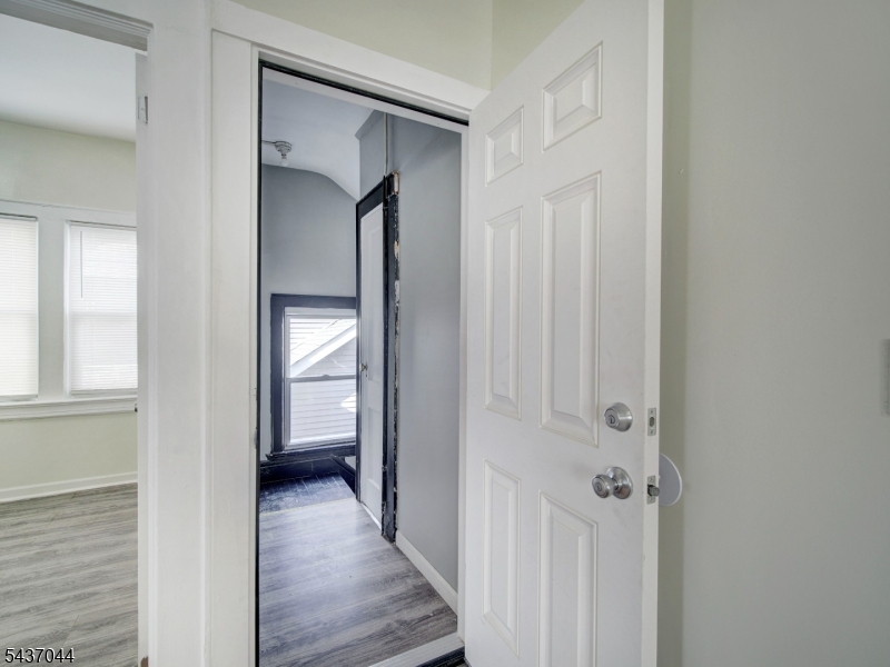 57 Poe Ave 3 Property Photo 8