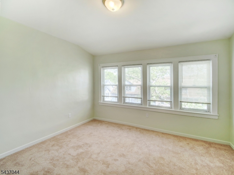 57 Poe Ave 3 Property Photo 9
