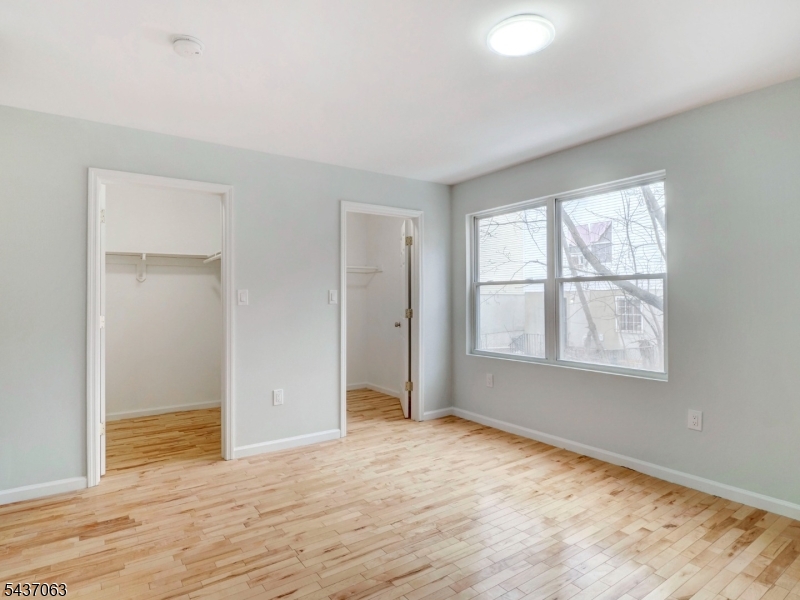 190 S 11th St 1 Property Photo 10