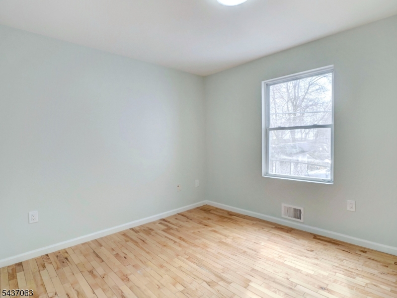 190 S 11th St 1 Property Photo 14