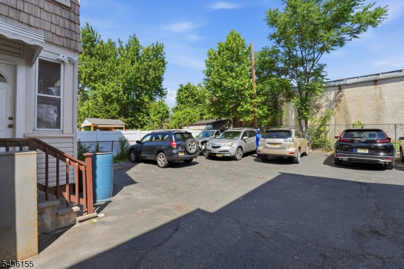 23 Orchard St Property Photo 35