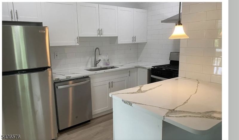 96 Hillside Ave Property Photo 2