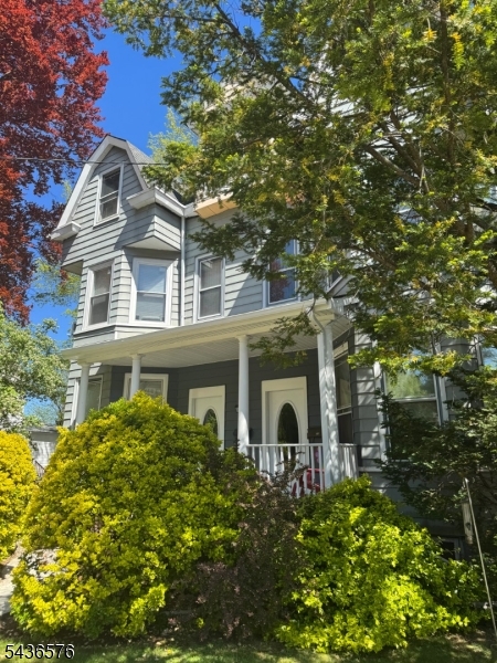 96 Hillside Ave Property Photo 14