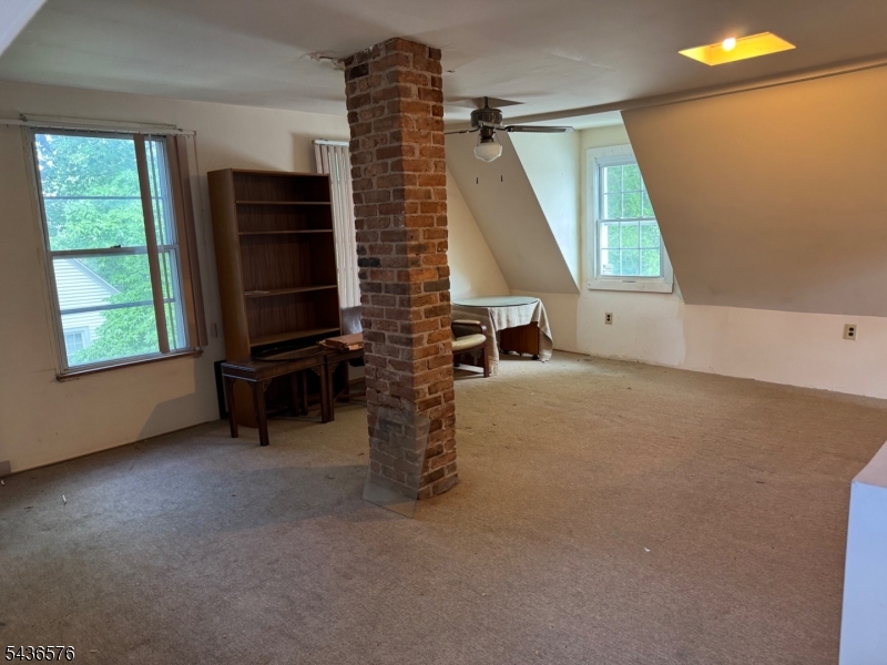 96 Hillside Ave Property Photo 30