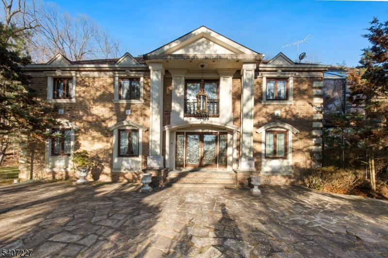 12 E Saddle River Rd Property Photo 1