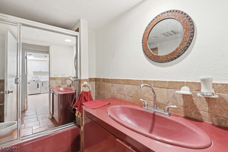 12 E Saddle River Rd Property Photo 11