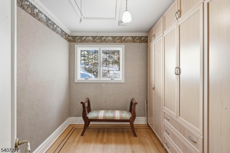 12 E Saddle River Rd Property Photo 32