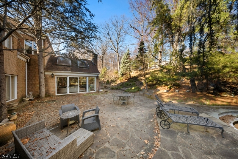 12 E Saddle River Rd Property Photo 38