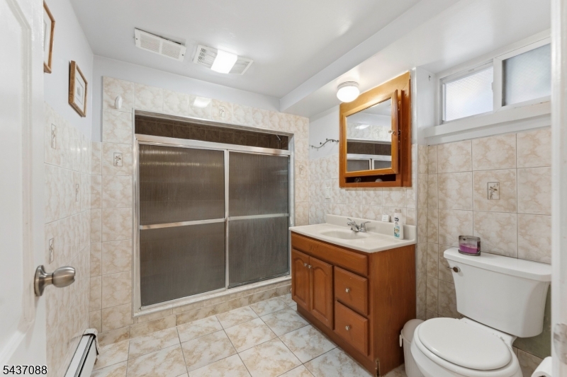 72 Clarendon Pl Property Photo 23