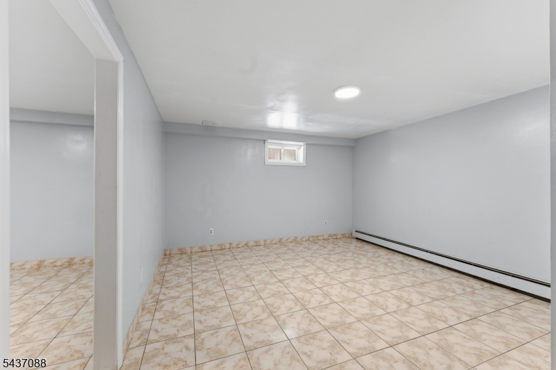 72 Clarendon Pl Property Photo 26