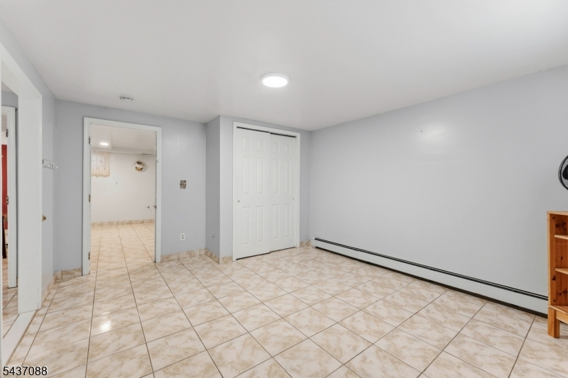 72 Clarendon Pl Property Photo 29