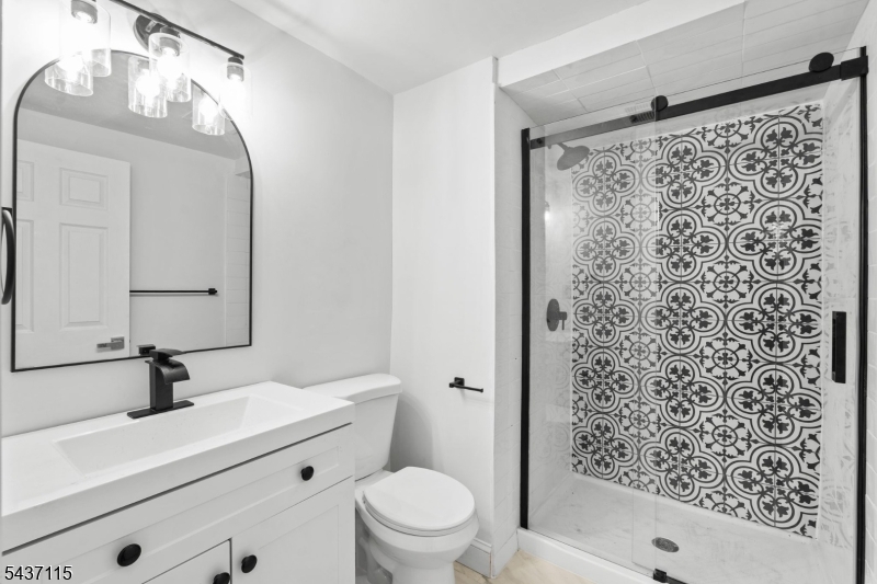 19 John Wilton St Property Photo 6