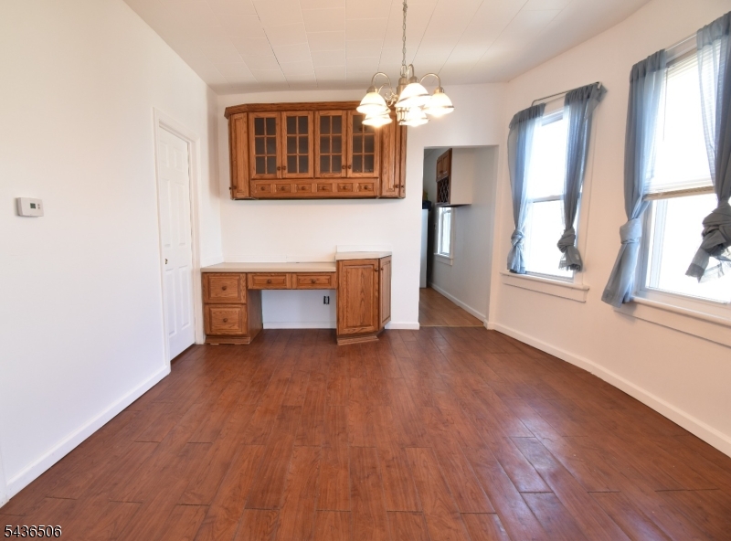 94 Grant St 2 Property Photo 4