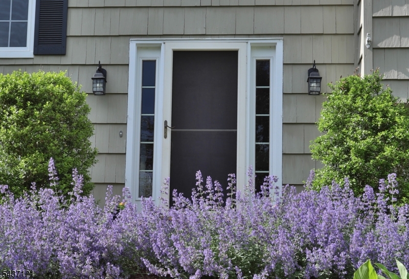 13 Raritan Dr Property Photo 1