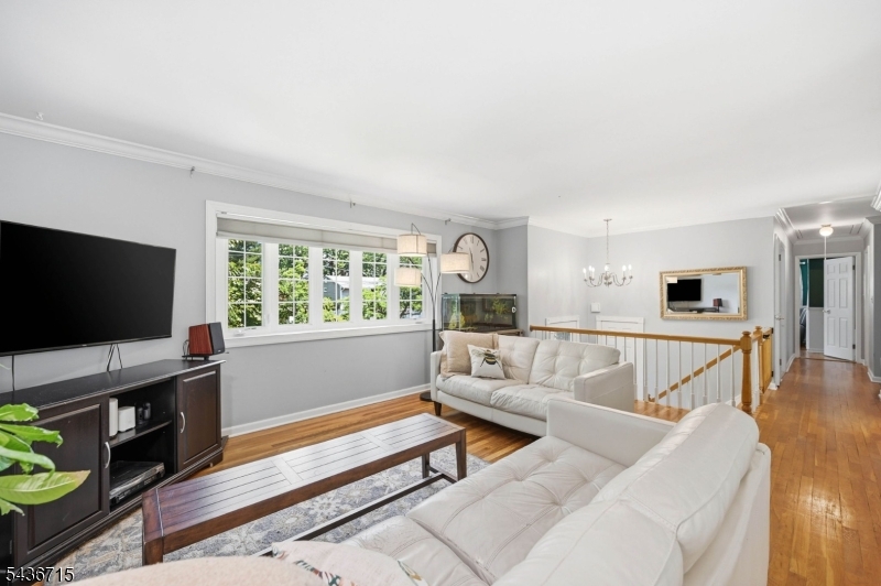 8 Nottingham Drive Property Photo 2