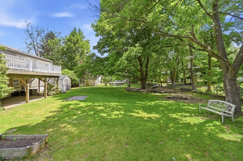 8 Nottingham Drive Property Photo 22