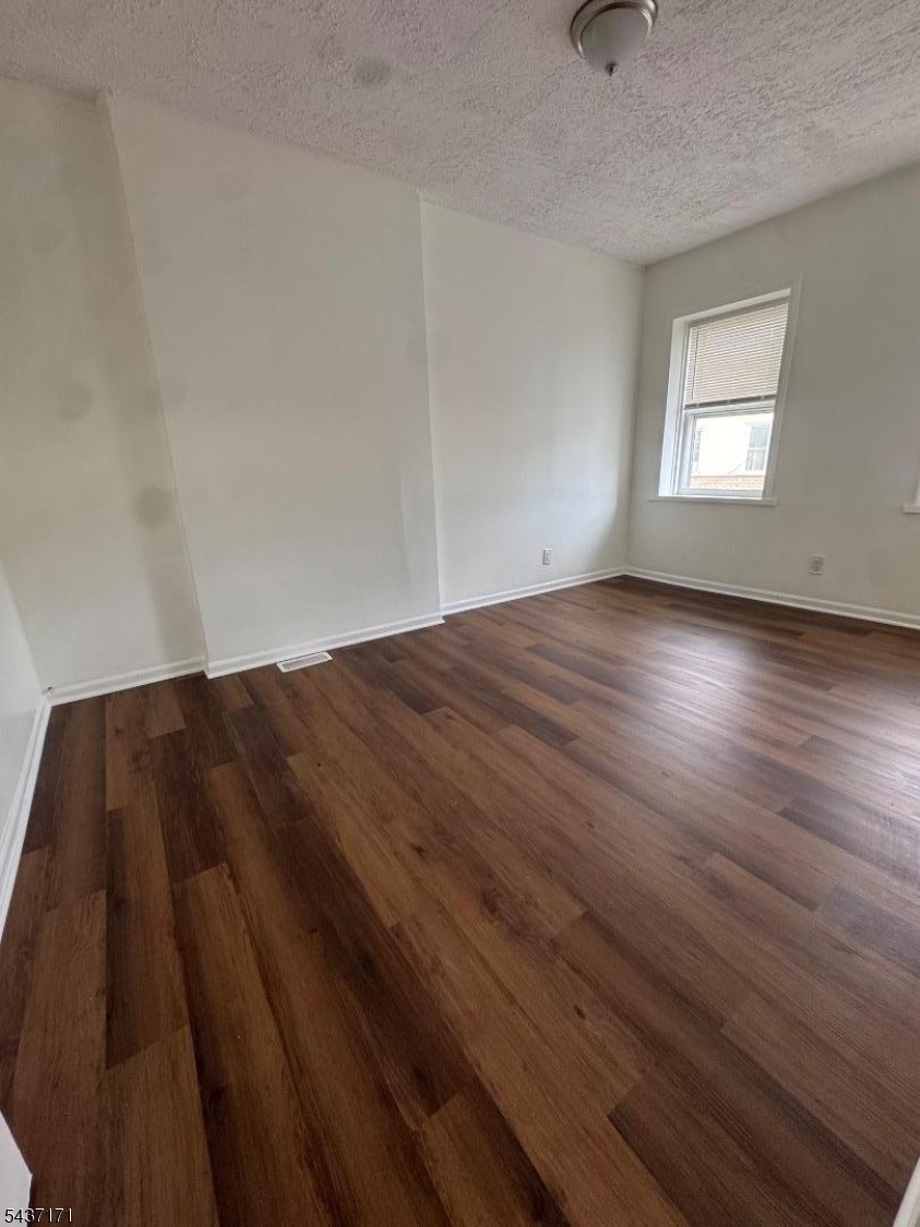 8 Hanover St Property Photo 12