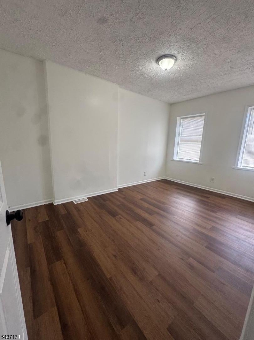 8 Hanover St Property Photo 16