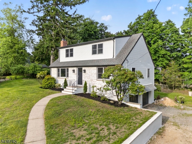 11 Franklin St Property Photo 2
