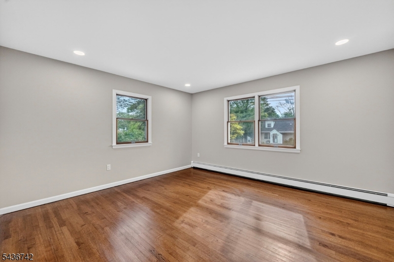 11 Franklin St Property Photo 15