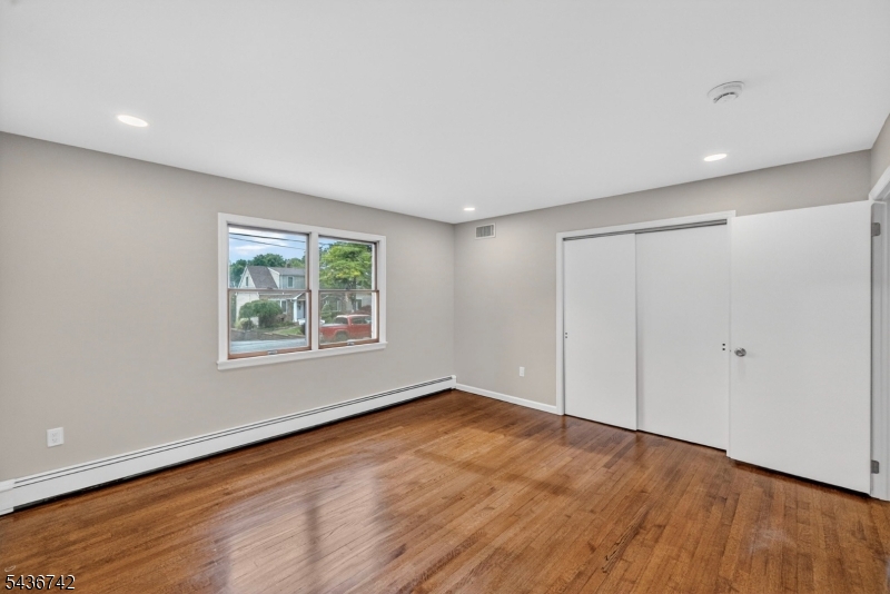 11 Franklin St Property Photo 16