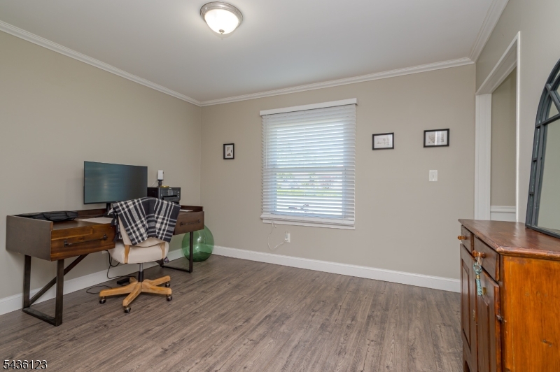 60 Midvale Ln Property Photo 13