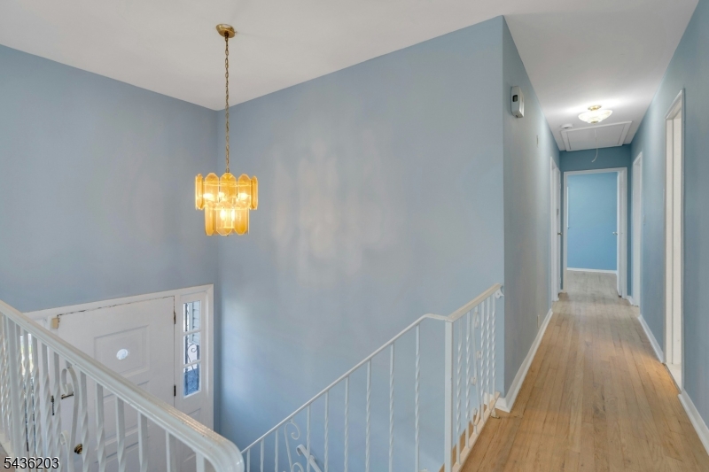162 Grove Ave Property Photo 10