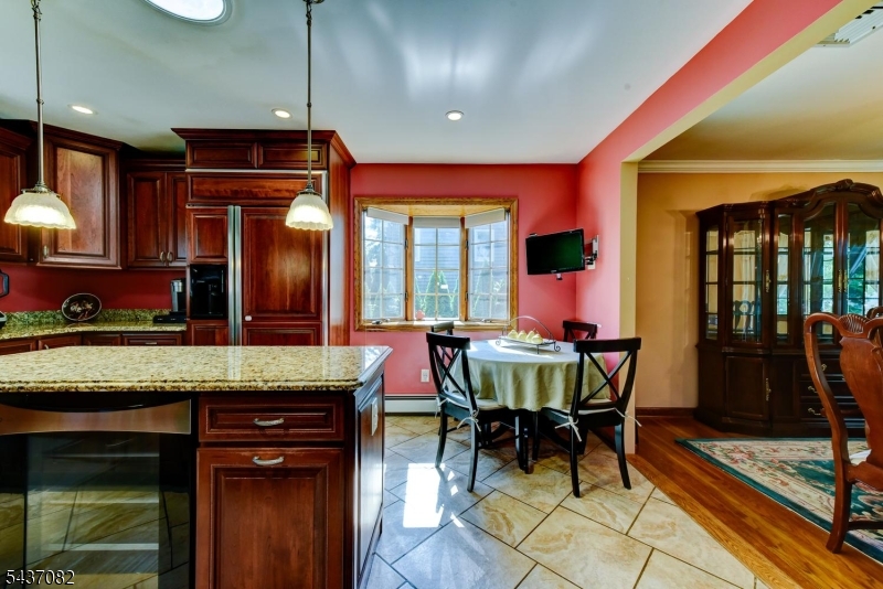 11 Yellow Brick Rd Property Photo 11