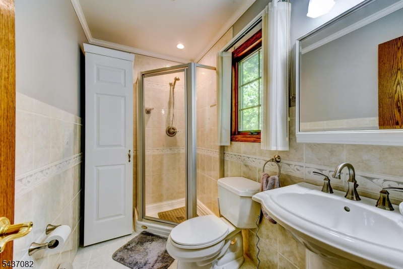 11 Yellow Brick Rd Property Photo 24