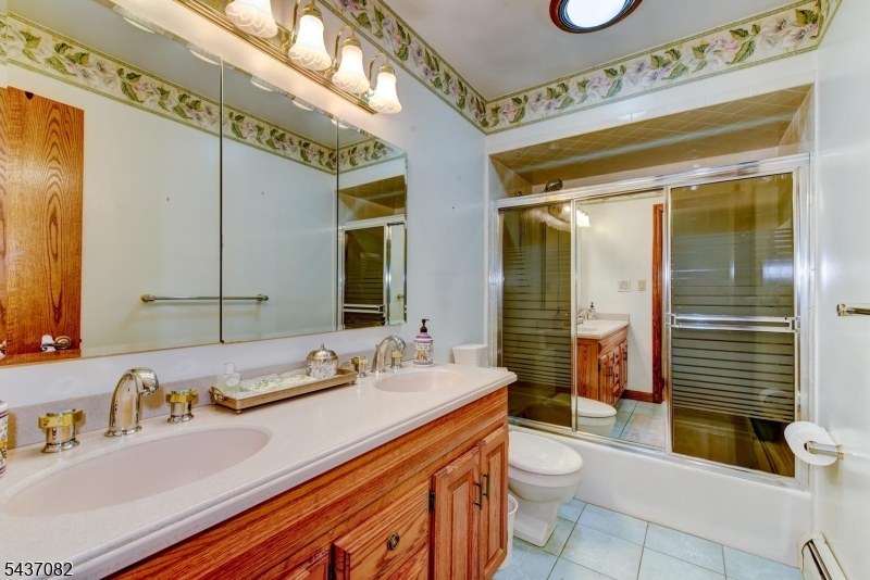 11 Yellow Brick Rd Property Photo 27