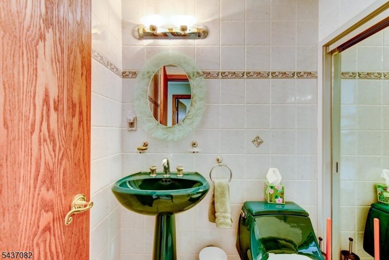 11 Yellow Brick Rd Property Photo 33