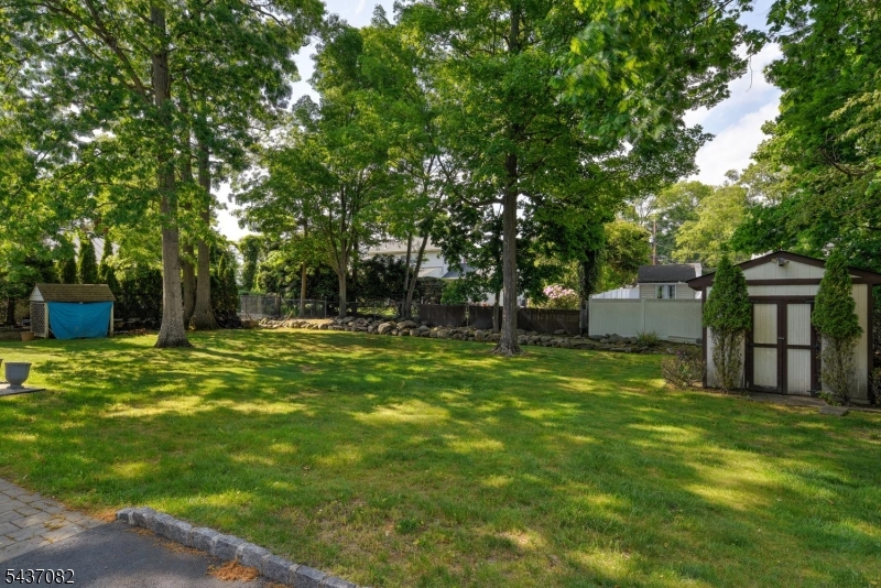 11 Yellow Brick Rd Property Photo 36