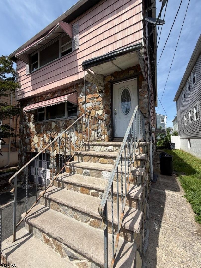 30 Argyle Ter Property Photo 1