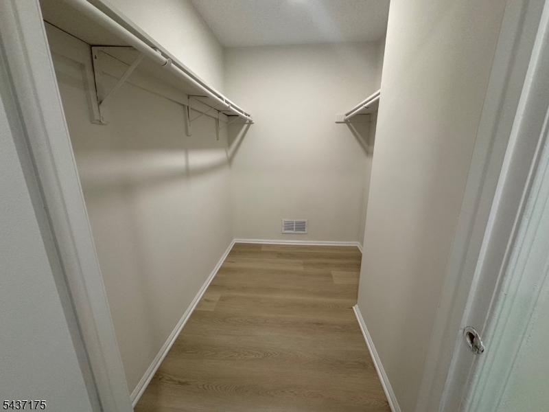 7 Sheffield Ct 7 Property Photo 8
