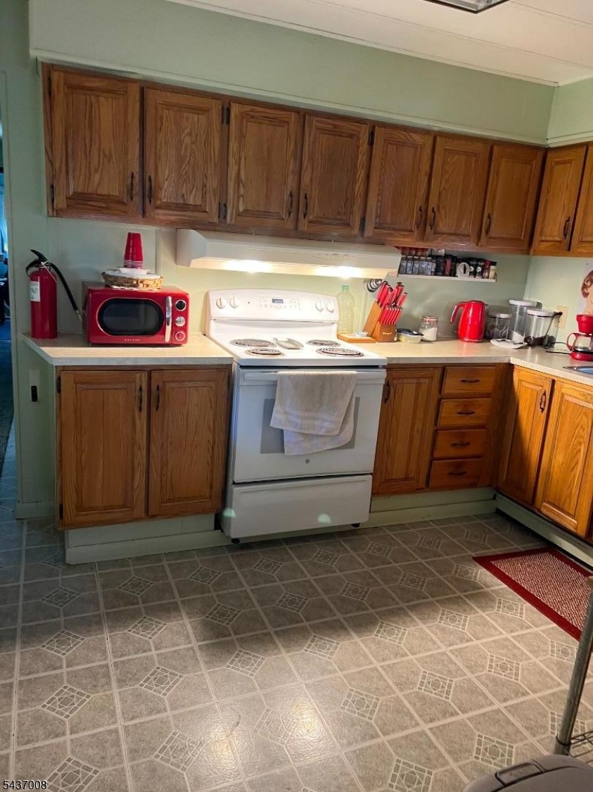 56 Back St Property Photo 5