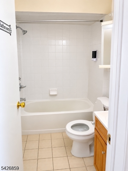 98 E Centre St Property Photo 6