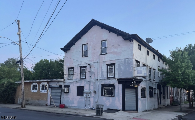 406 N Clinton Ave