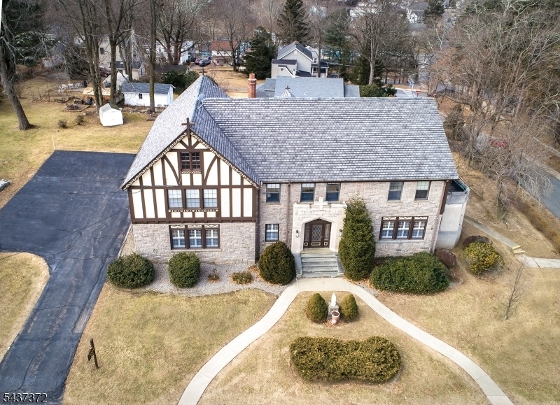 71 Bartholdi Ave Property Photo 1