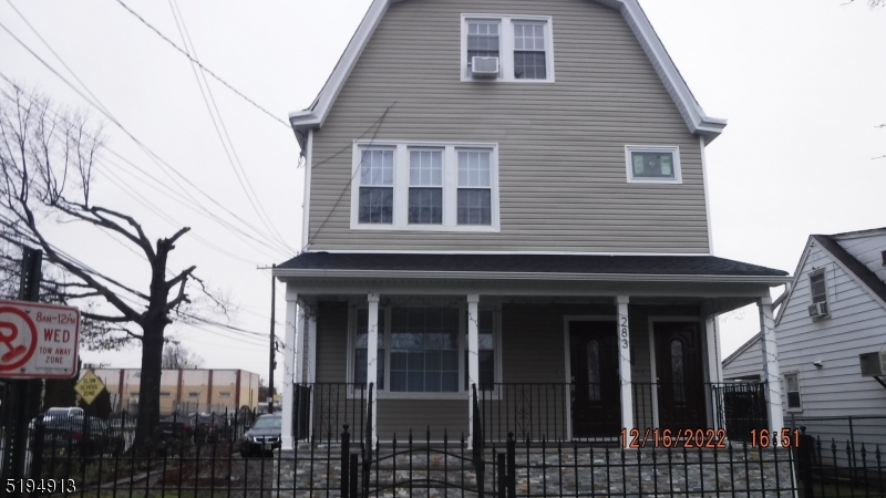 281 Buffalo Ave Property Photo 1